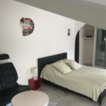 アグド Castel&Letti Bed & Breakfast エクステリア 写真